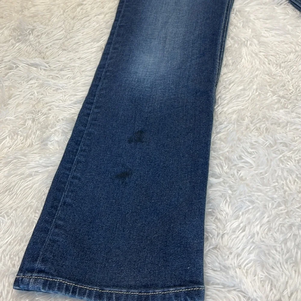Rock & Republic stylish comfortable